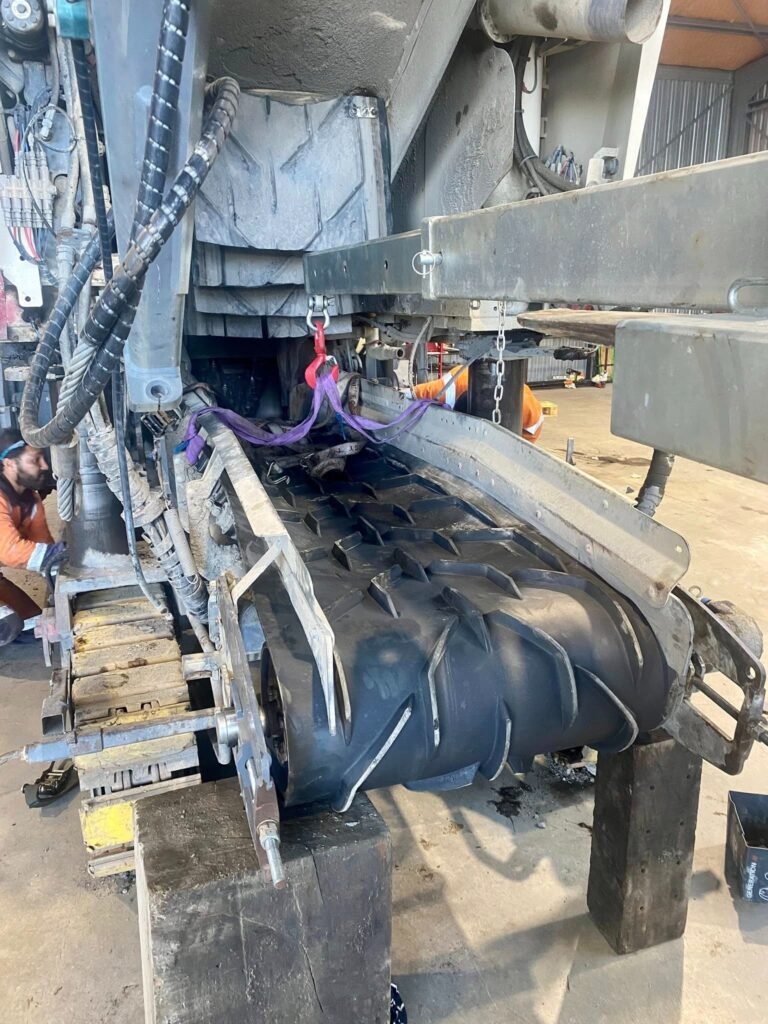 Hydraulic attchment rebuilds and repairs 